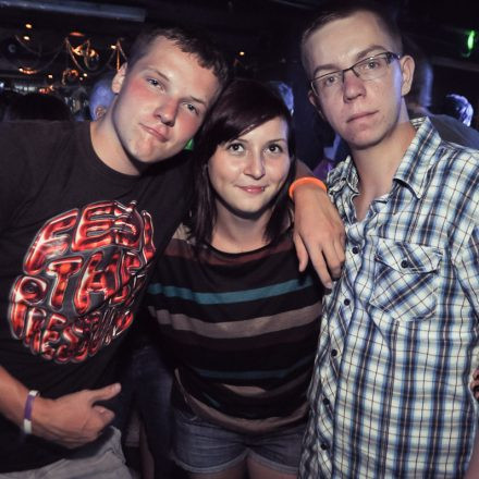 Addicted to Rock - Heinz aus Wien - Akustikset @ U4