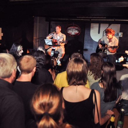 Addicted to Rock - Heinz aus Wien - Akustikset @ U4