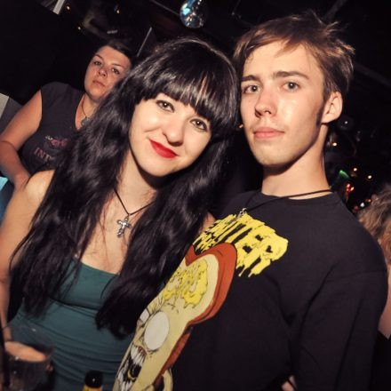 Addicted to Rock - Heinz aus Wien - Akustikset @ U4