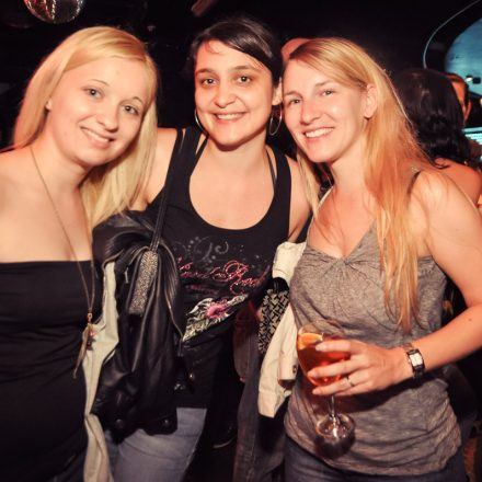 Addicted to Rock - Heinz aus Wien - Akustikset @ U4