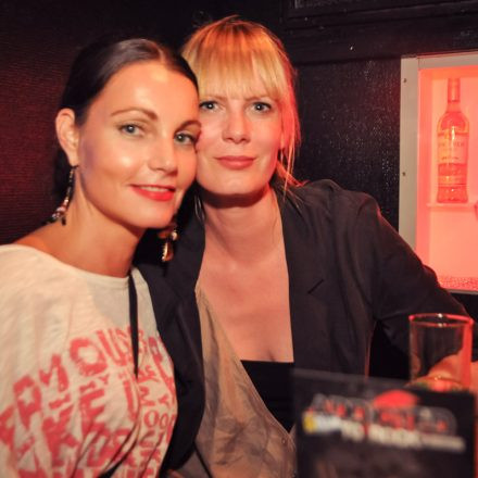Addicted to Rock - Heinz aus Wien - Akustikset @ U4