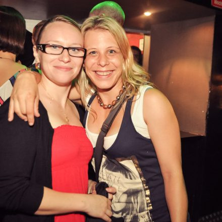 Addicted to Rock - Heinz aus Wien - Akustikset @ U4
