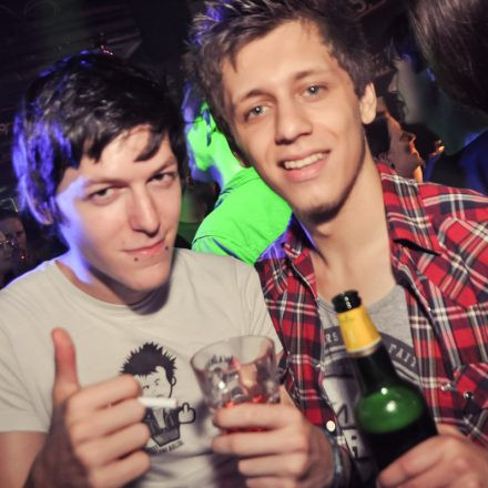 Addicted to Rock - Heinz aus Wien - Akustikset @ U4
