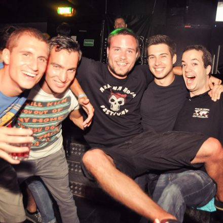 Addicted to Rock - Heinz aus Wien - Akustikset @ U4