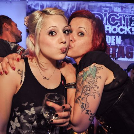 Addicted to Rock - Heinz aus Wien - Akustikset @ U4
