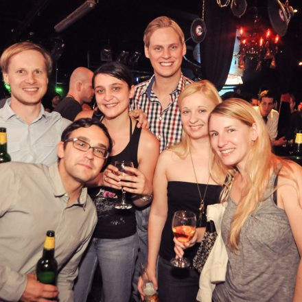 Addicted to Rock - Heinz aus Wien - Akustikset @ U4