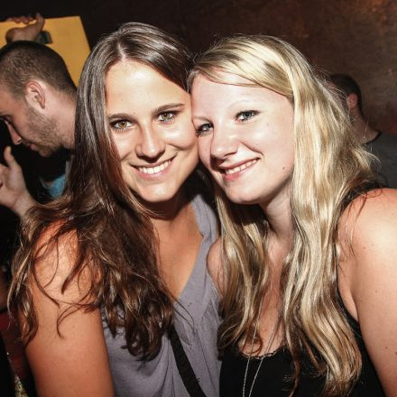 Strictly.Beats @ Postgarage