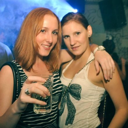(VIENNAs FIRST) 90ies CLUB @ The Loft