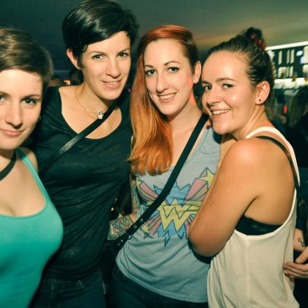 (VIENNAs FIRST) 90ies CLUB @ The Loft