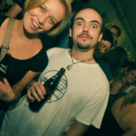 (VIENNAs FIRST) 90ies CLUB @ The Loft