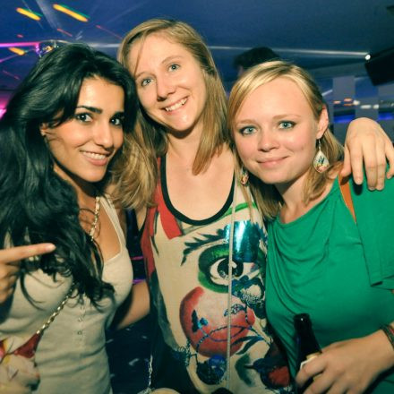 (VIENNAs FIRST) 90ies CLUB @ The Loft