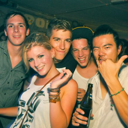 (VIENNAs FIRST) 90ies CLUB @ The Loft