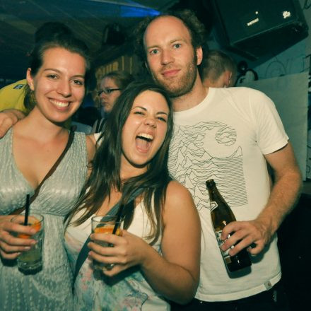(VIENNAs FIRST) 90ies CLUB @ The Loft