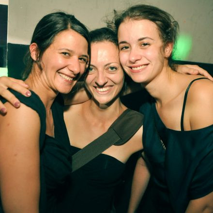 (VIENNAs FIRST) 90ies CLUB @ The Loft