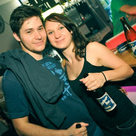 (VIENNAs FIRST) 90ies CLUB @ The Loft