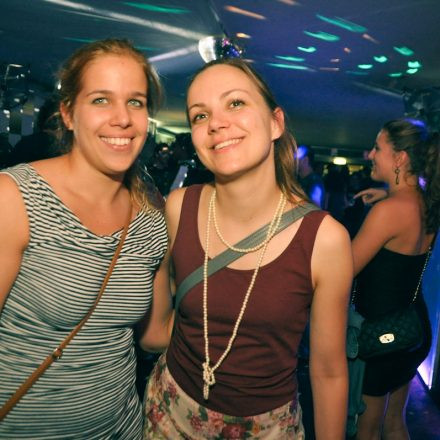 (VIENNAs FIRST) 90ies CLUB @ The Loft