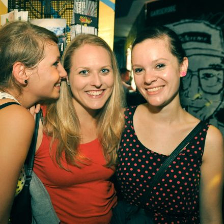 (VIENNAs FIRST) 90ies CLUB @ The Loft