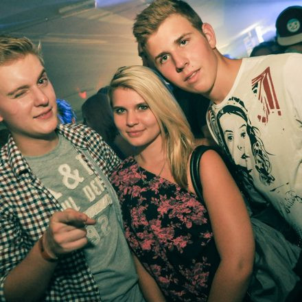 (VIENNAs FIRST) 90ies CLUB @ The Loft