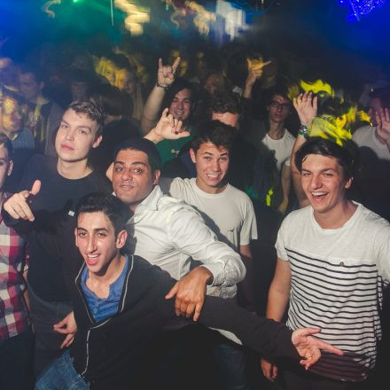 Clubtour mit Naked Fish @ Loft & Flex