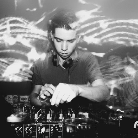 Clubtour mit Naked Fish @ Loft & Flex