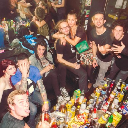 Clubtour mit Naked Fish @ Loft & Flex