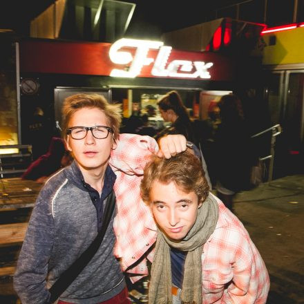 Clubtour mit Naked Fish @ Loft & Flex