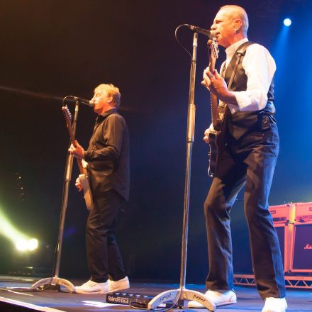 Status Quo w/ very Special Guest Opus @ Salzburgarena