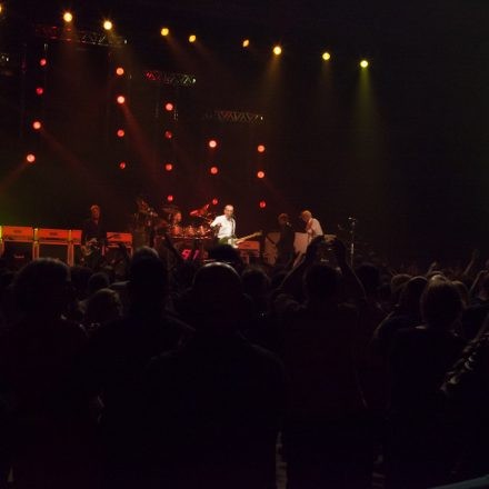 Status Quo w/ very Special Guest Opus @ Salzburgarena