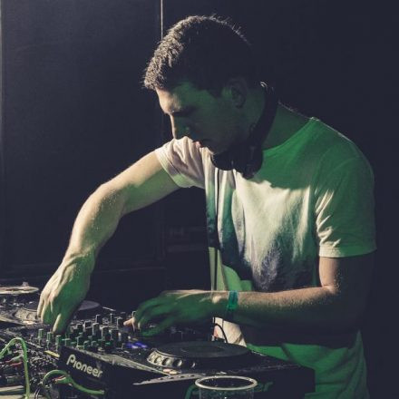 Mainframe Monsta feat. Xilent & Millions Like Us @ Arena