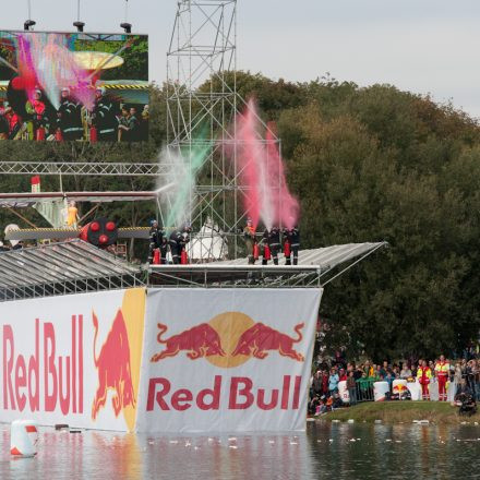 Red Bull Flugtag 2012 @ Brigittenauer Bucht Wien