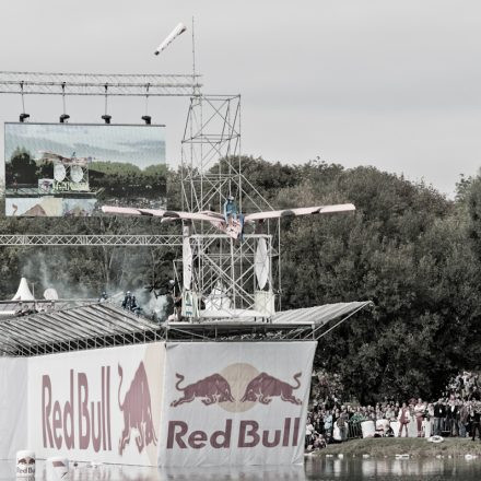 Red Bull Flugtag 2012 @ Brigittenauer Bucht Wien