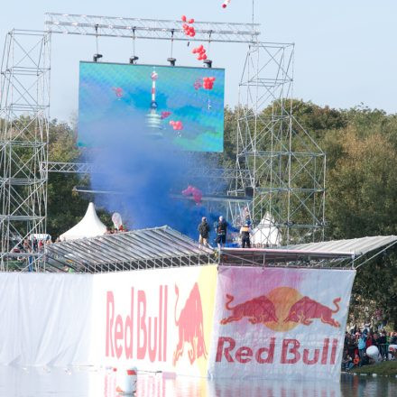 Red Bull Flugtag 2012 @ Brigittenauer Bucht Wien