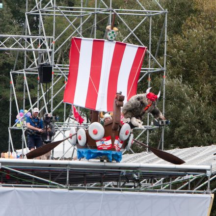 Red Bull Flugtag 2012 @ Brigittenauer Bucht Wien