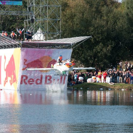 Red Bull Flugtag 2012 @ Brigittenauer Bucht Wien