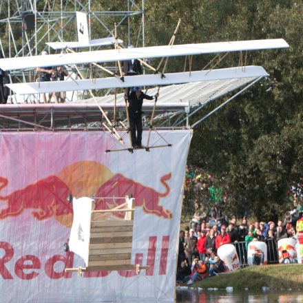 Red Bull Flugtag 2012 @ Brigittenauer Bucht Wien