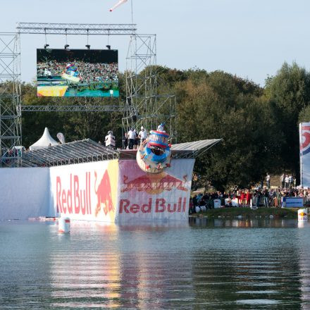 Red Bull Flugtag 2012 @ Brigittenauer Bucht Wien