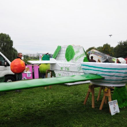 Red Bull Flugtag 2012 @ Brigittenauer Bucht Wien