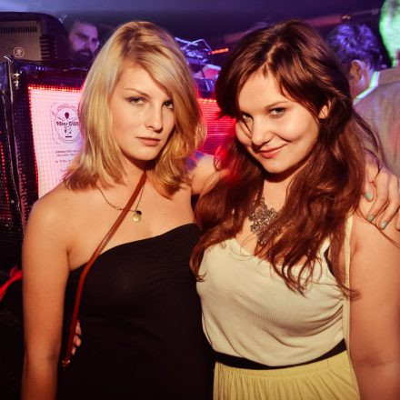 Viennas First 90ies CLUB @ The Loft