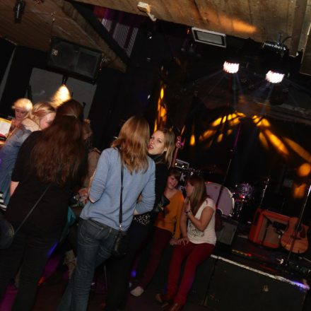 Club Volume #10 - The Crookes Live @ B72