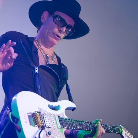 Steve Vai @ Museumsquartier - Halle E