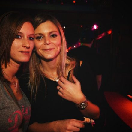 Drum and Bass gegen Hunger @ Camera Club