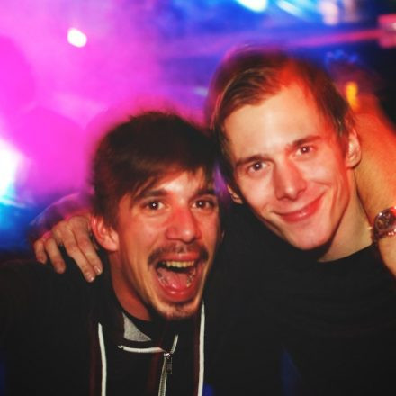 Drum and Bass gegen Hunger @ Camera Club