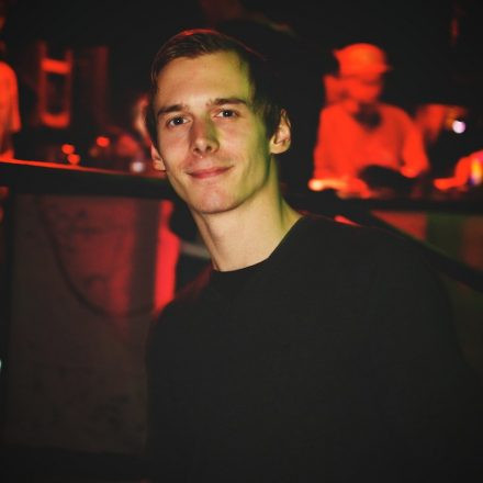 Drum and Bass gegen Hunger @ Camera Club