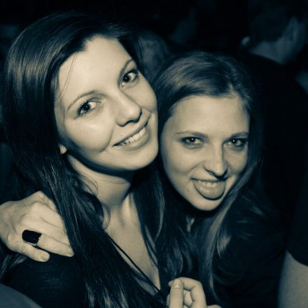 Addicted to Female Rockpower @ U4