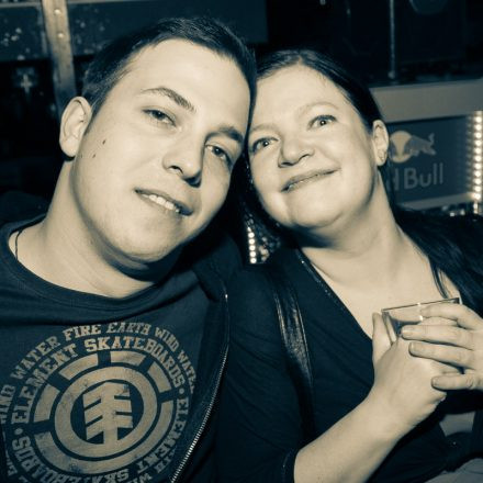 Addicted to Female Rockpower @ U4