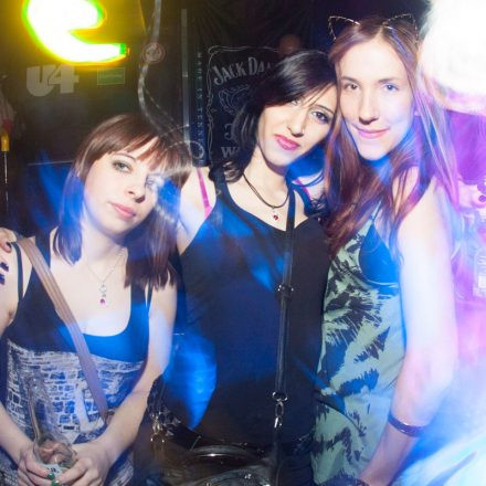 Addicted to Female Rockpower @ U4