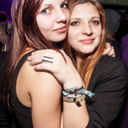 Addicted to Female Rockpower @ U4