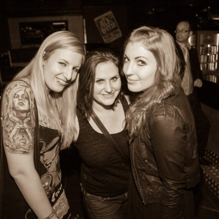 Addicted to Female Rockpower @ U4
