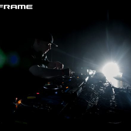 Mainframe feat. Hybrid Minds