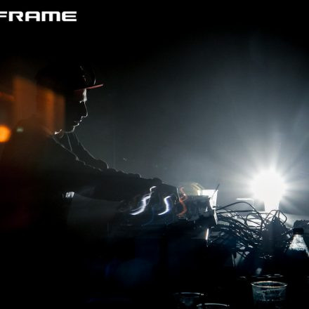 Mainframe feat. Hybrid Minds